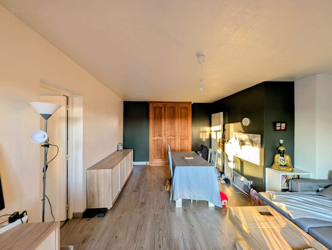 Appartement à LA FERTE-ALAIS