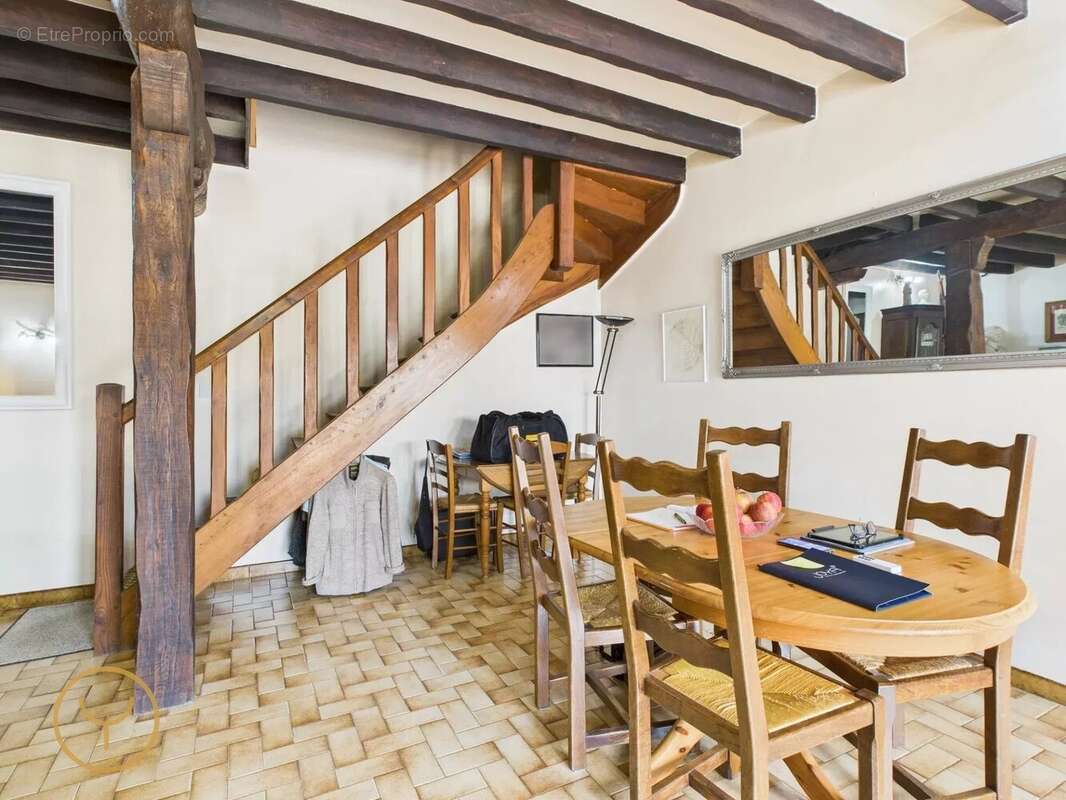 Maison à SAINT-NICOLAS-LA-CHAPELLE