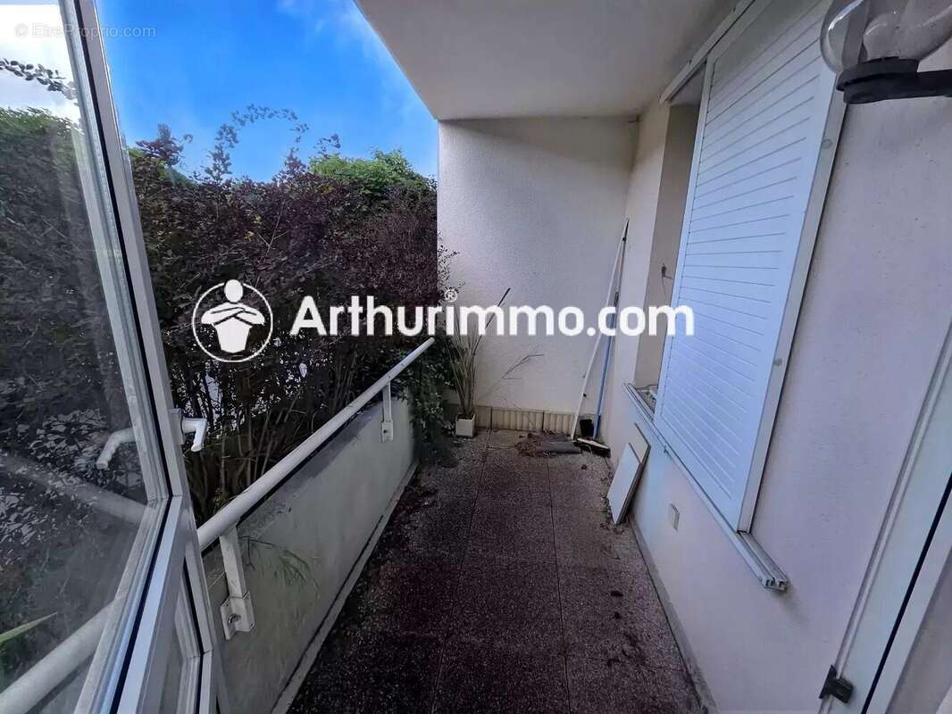 Appartement à SAVIGNY-LE-TEMPLE