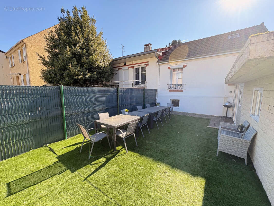 Maison à BAGNEUX