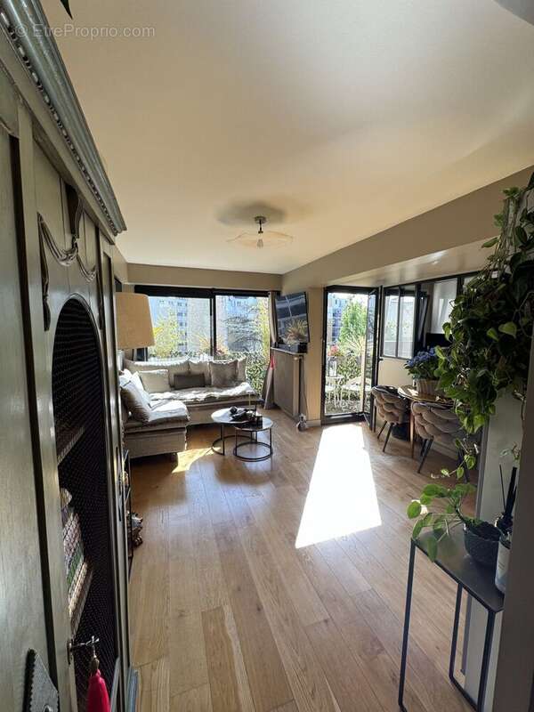 Photo 5 - Appartement à PARIS-16E