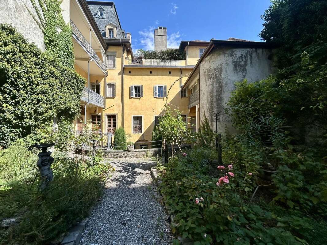 Appartement à EVIAN-LES-BAINS