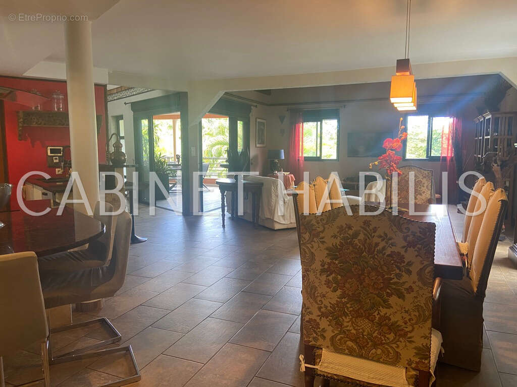 Maison à SAINT-PIERRE