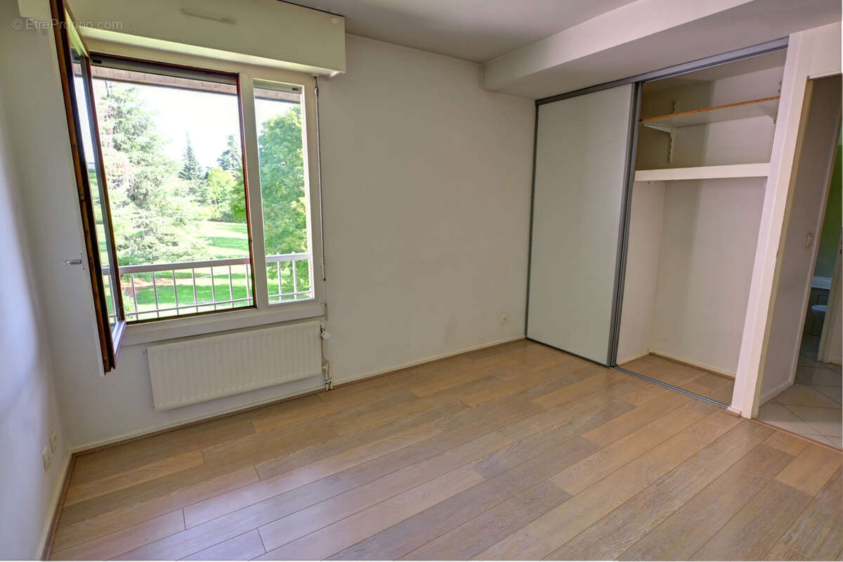 Appartement à MEYLAN