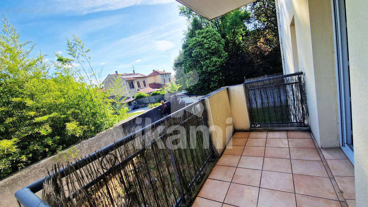 Appartement à ROMANS-SUR-ISERE