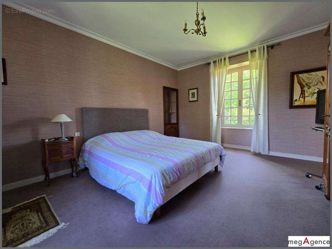 Maison à FOUGERES