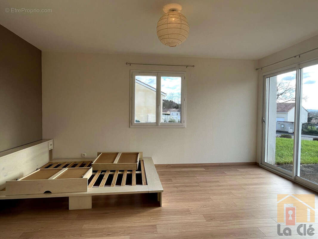 Maison à COLAYRAC-SAINT-CIRQ