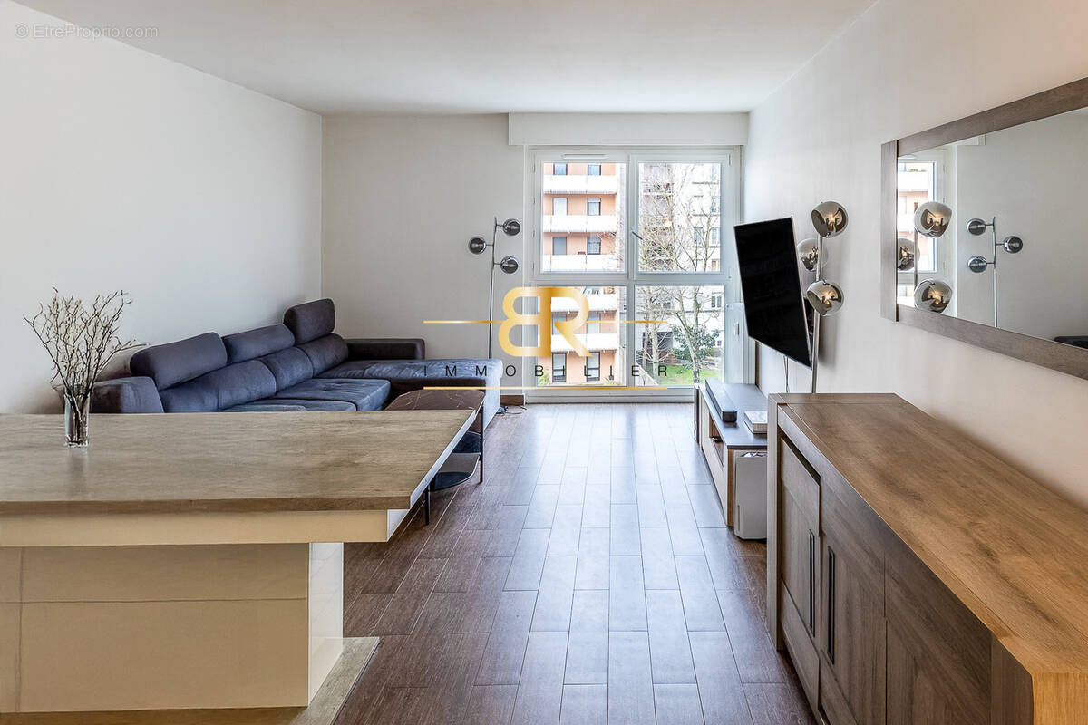 Appartement à COLOMBES