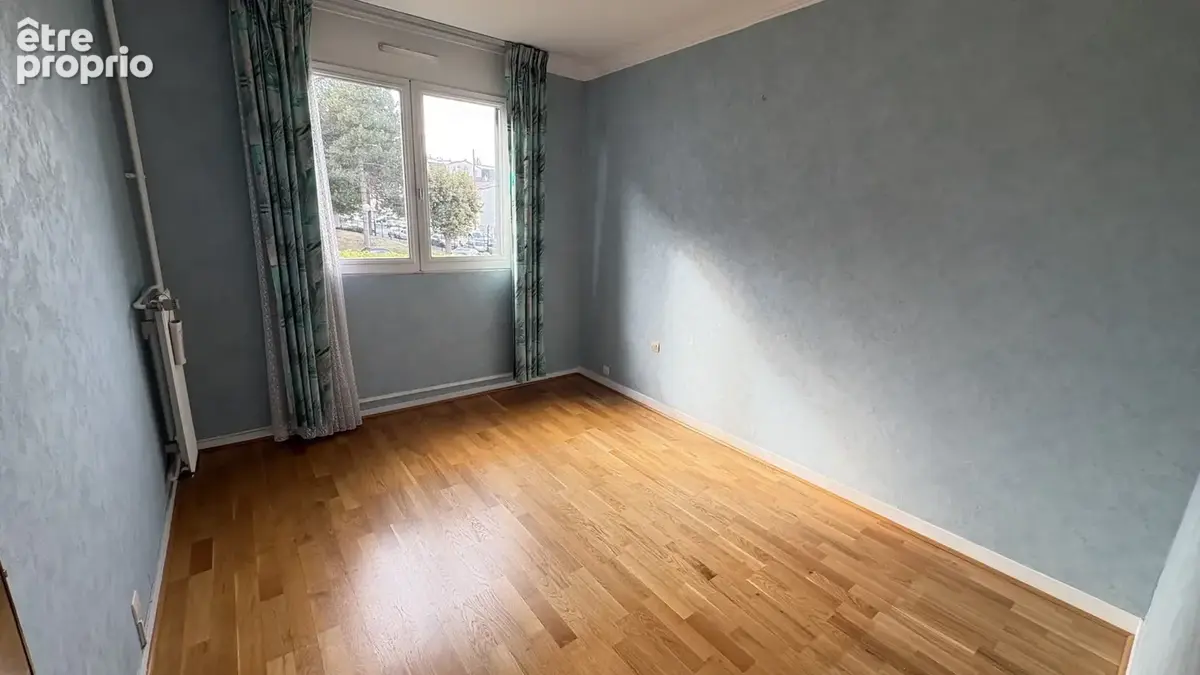 VAUJOURS   Appartement F4 avec balcon et parking en sous-sol - photo 13