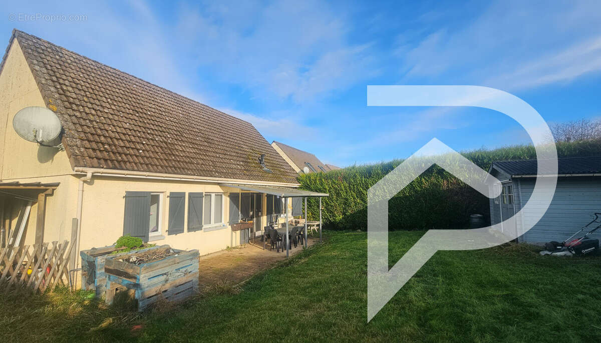 Maison à WACQUEMOULIN