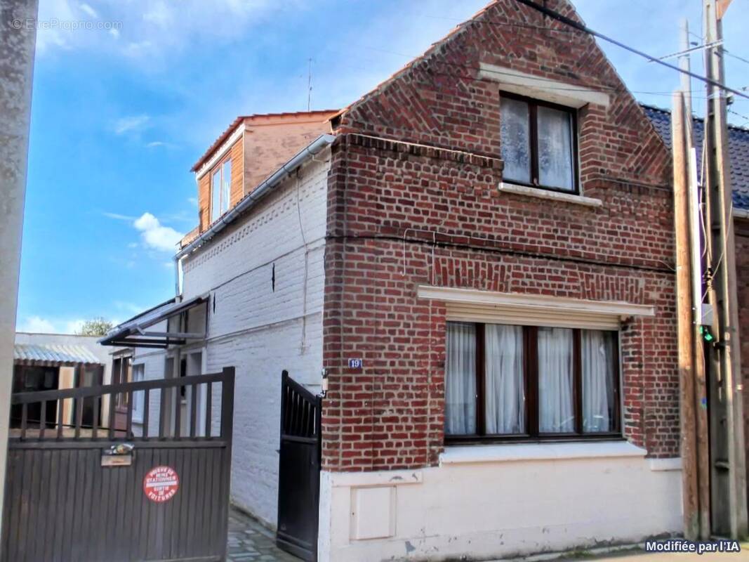 Maison à DOURGES