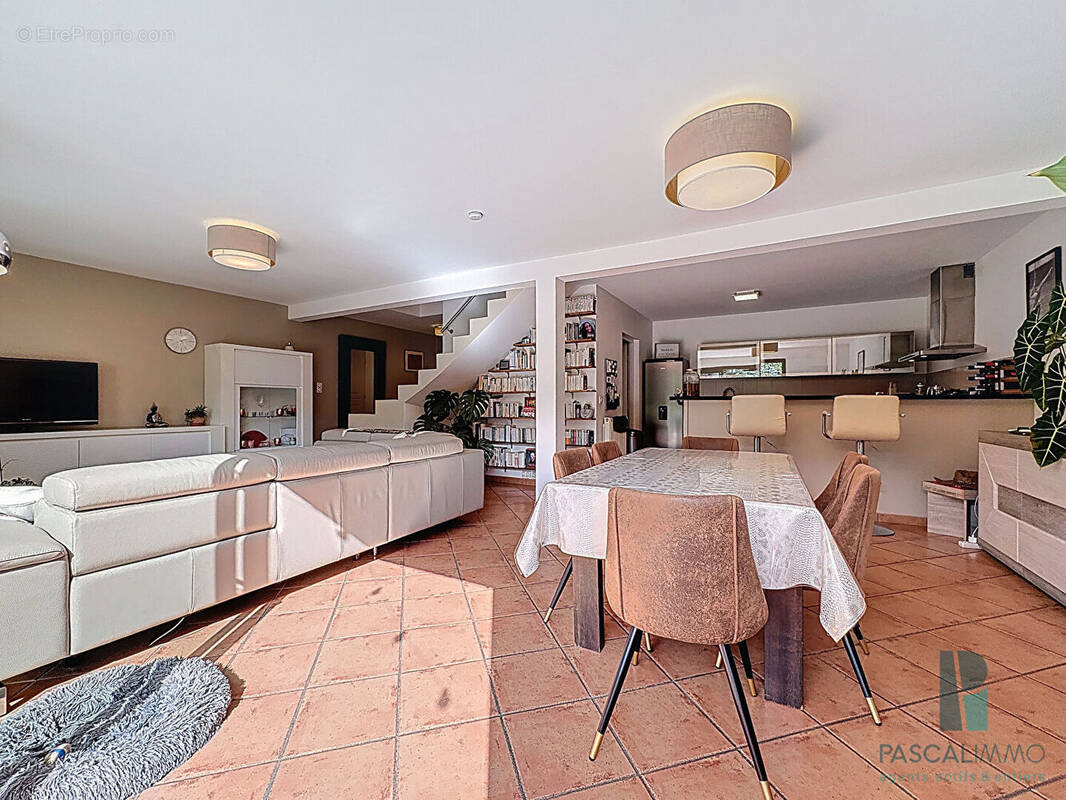 Appartement à LA BALME-DE-SILLINGY