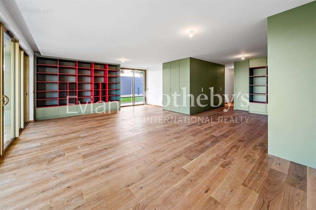 Appartement 8 pièces à Evian Les Bains - photo 10