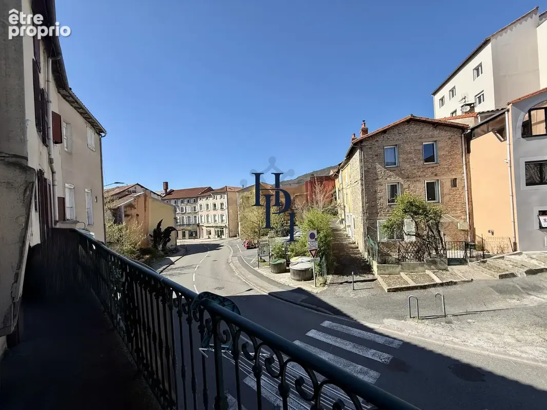 VENTE Appartement avec balcon, cave et grenier, centre-ville, Saint-Affrique - photo 10