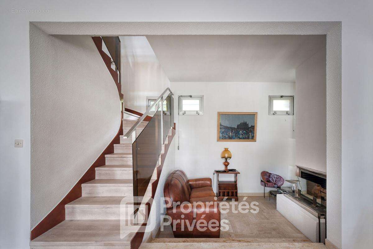 Maison à SAINT-CHERON