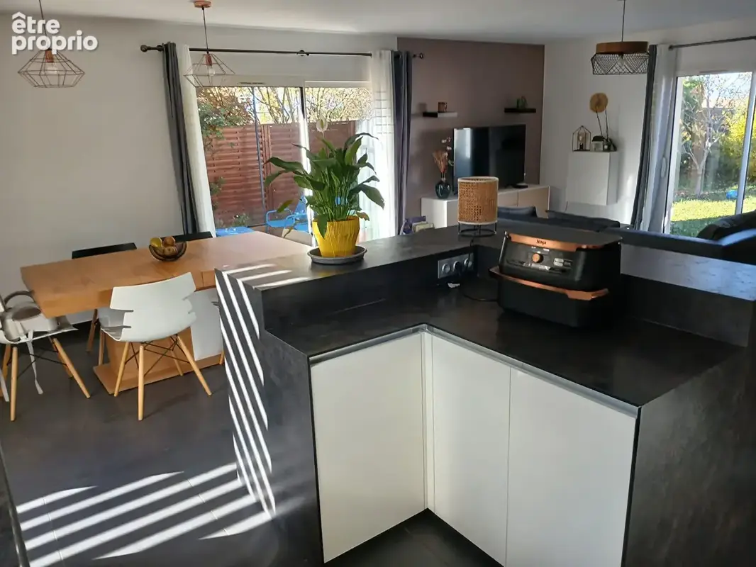 MARTRES D'ARTIERE / Plain-pied T5 avec piscine sur 1000 m² de terrain clos et arboré ! - photo 13
