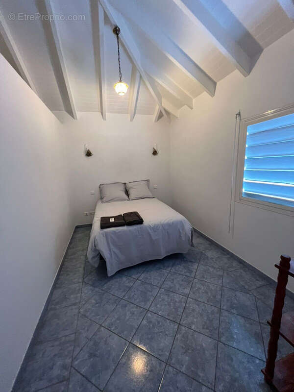 Maison à CAPESTERRE-BELLE-EAU