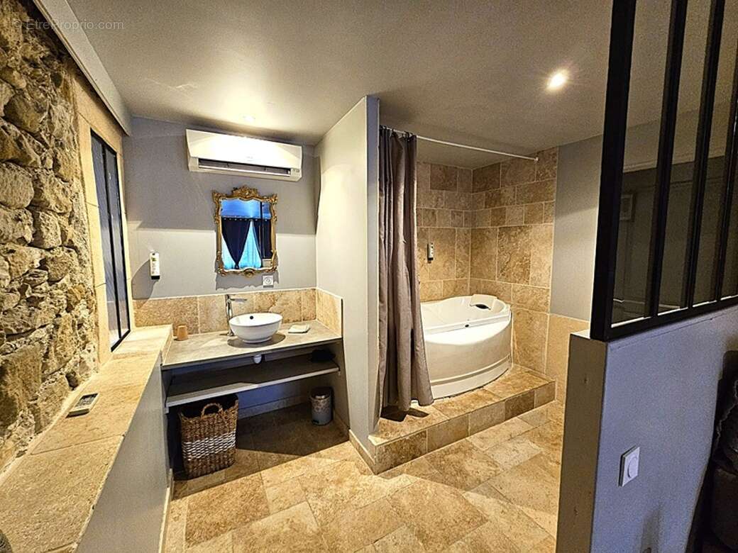 Appartement 550 m² à Rochefort-En-Valdaine  - photo 22