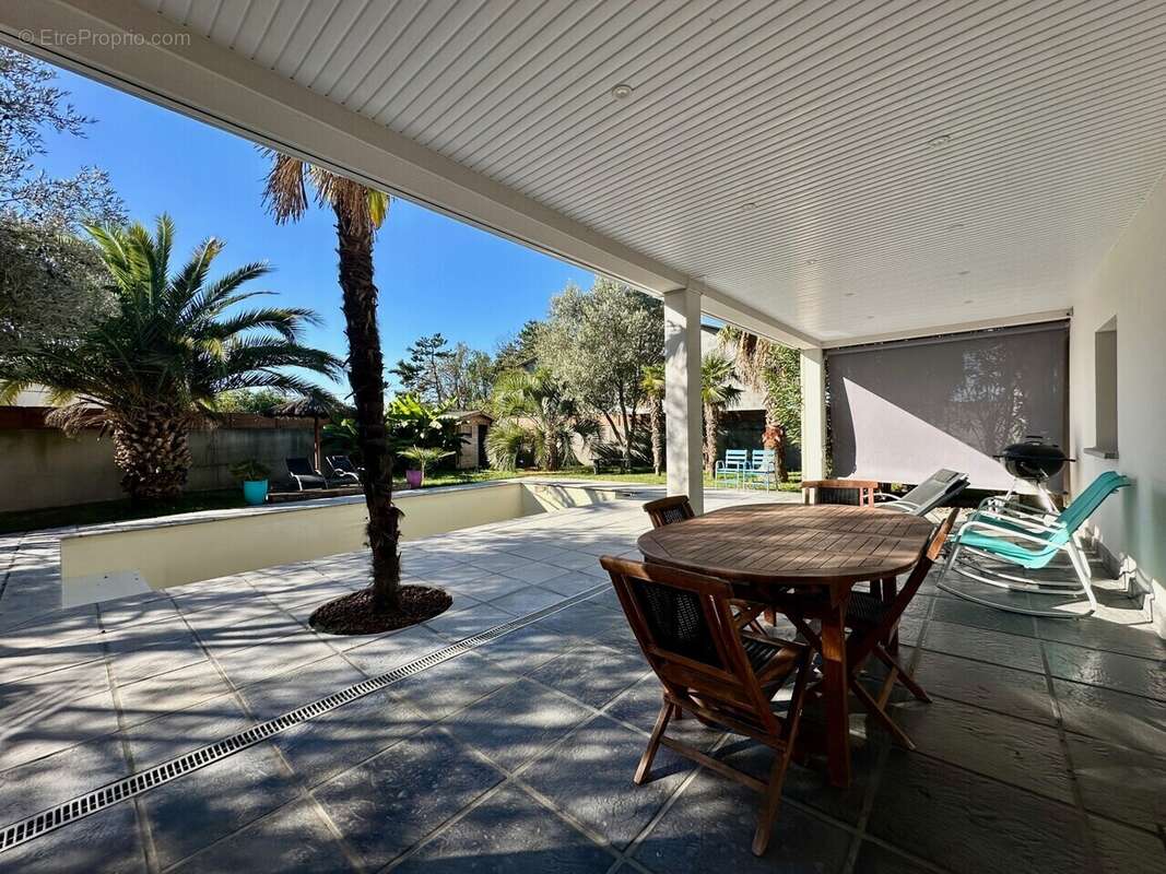 Maison à MOURS-SAINT-EUSEBE