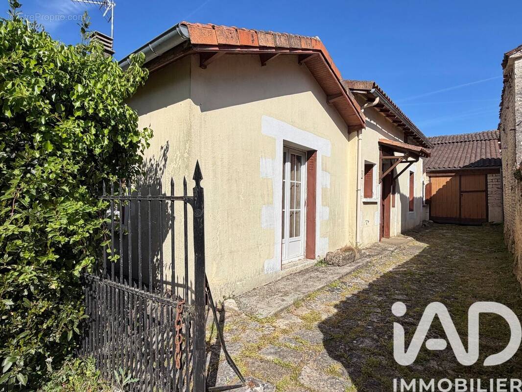 Photo 1 - Maison à NANCLARS