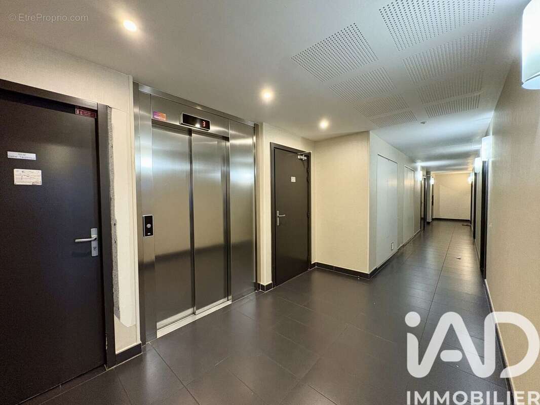 Appartement 37 m² à Saint-Ouen-L'aumone  - photo 3