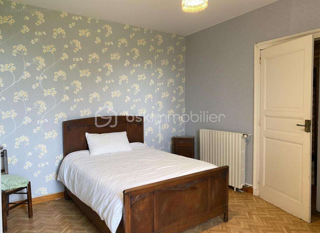 Maison à LABASTIDE-SAINT-GEORGES