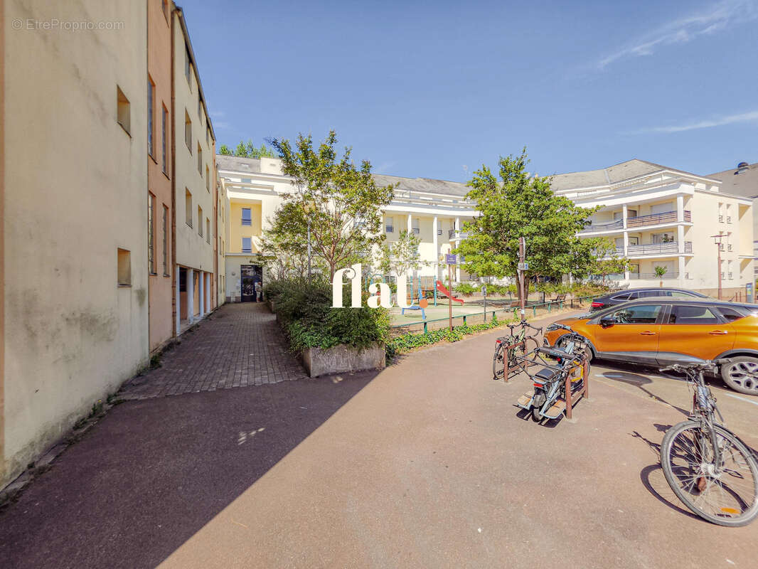 Appartement T3 rénové  50 m2 avec parking et balcon sur la Place de la Guiroué - photo 43