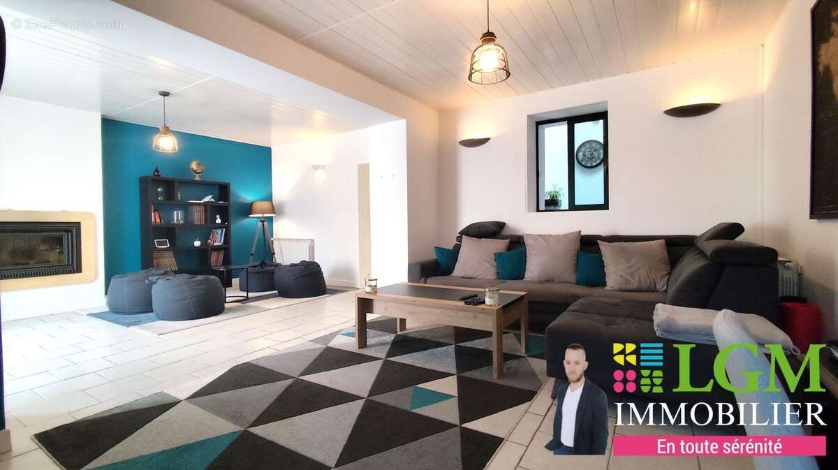 Maison à CIRE-D&#039;AUNIS