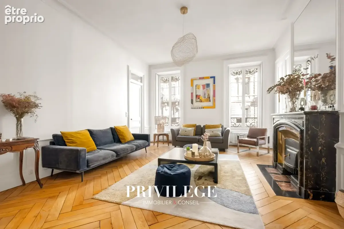 Appartement bourgeois de 110 m2   Lyon 3e, quartier Préfecture - photo 3