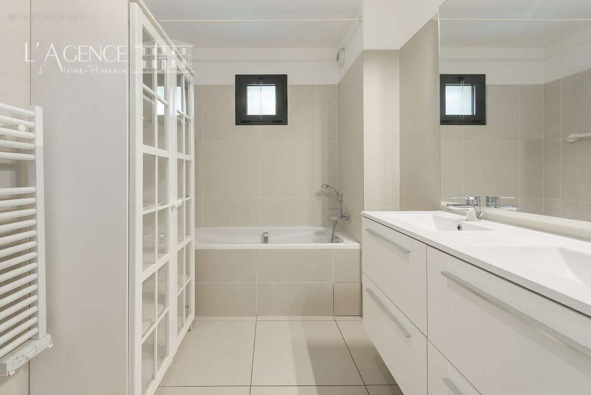 Appartement à AIX-EN-PROVENCE