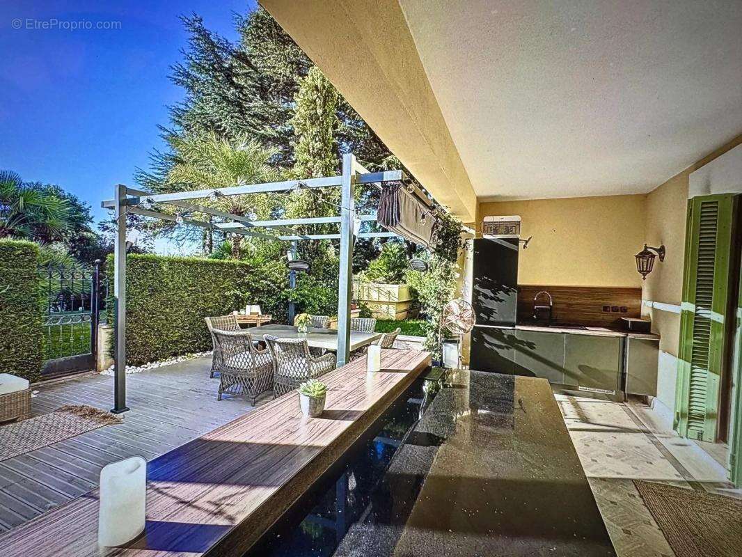 Appartement à CANNES