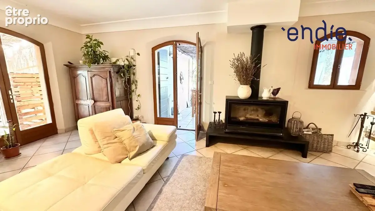 Maison 6 pièces 158 m² à vendre à Lorgues (83510) - photo 7