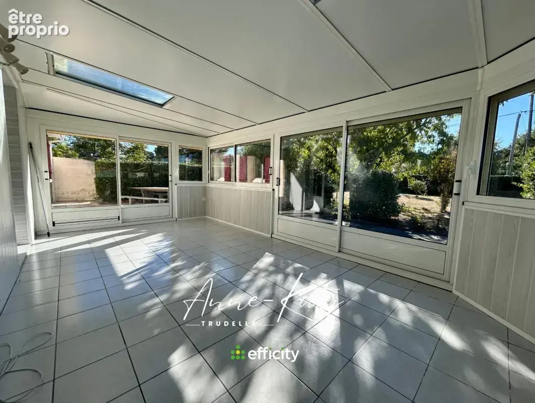 Maison 5 pièces 94 m² à vendre à Saint-Georges-De-Pointindoux (85150) - photo 4