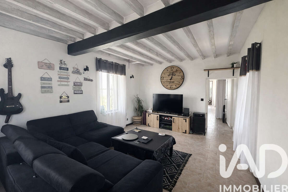 Maison 70 m² à Coudres  - photo 3