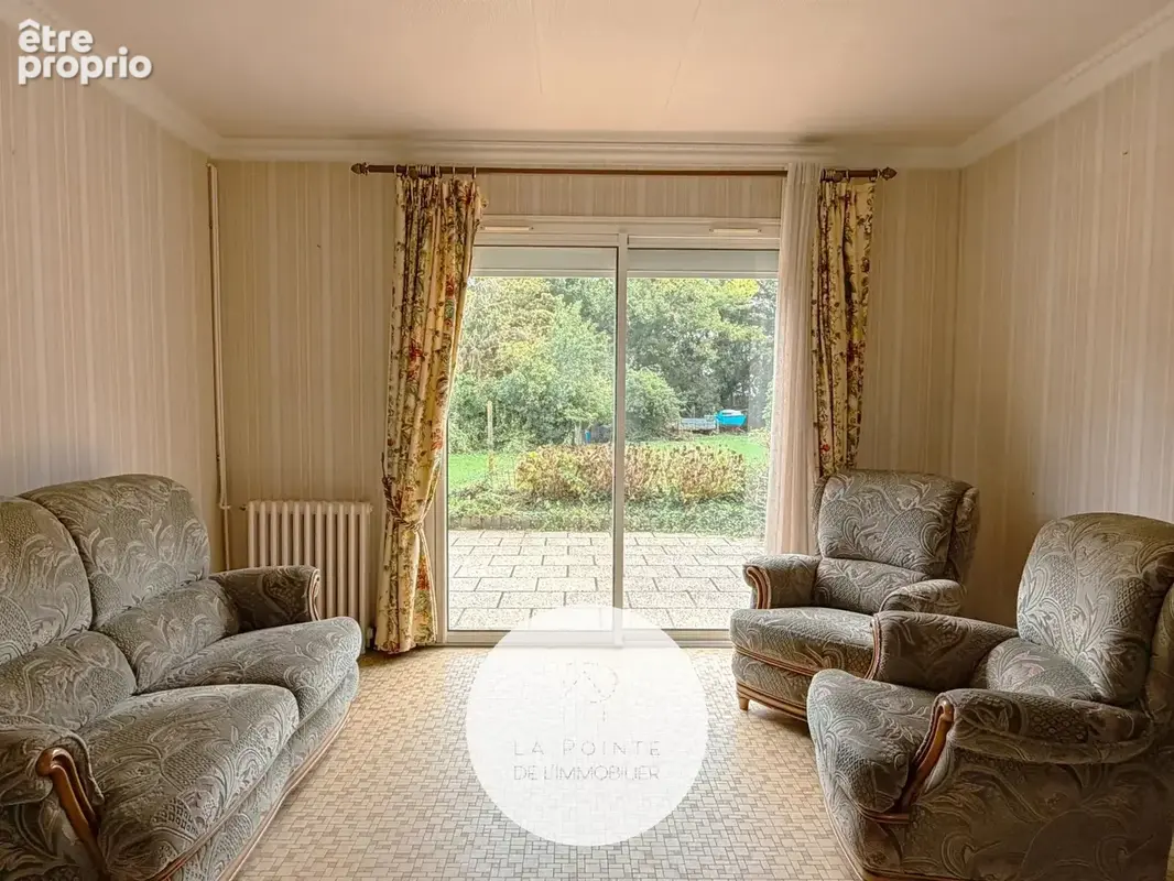 Maison à moderniser avec vaste terrain de plus de 2 600 m² - photo 2