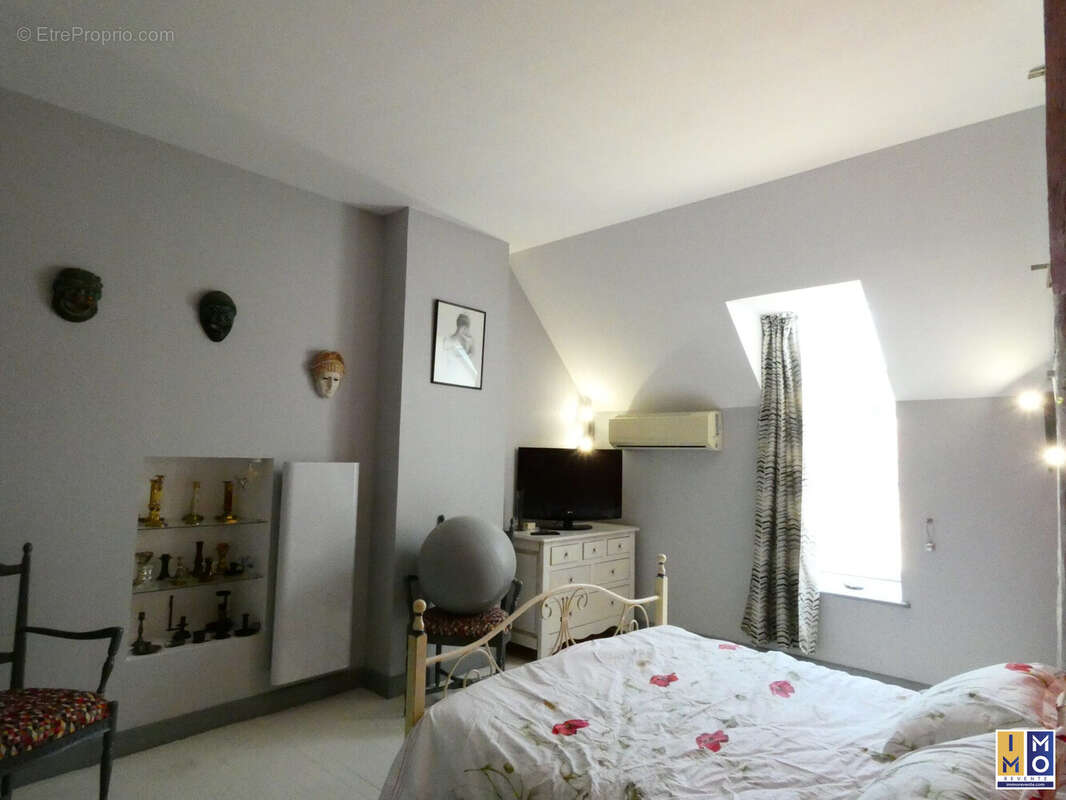 Maison 186 m² à Sainte-Solange  - photo 8