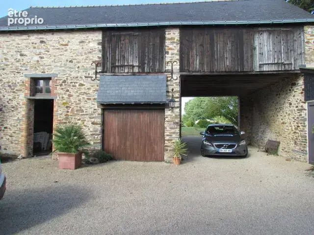 Au cœur du bourg de la Meilleraye de Bretagne, Belle propriété familiale de 200 m² - photo 11