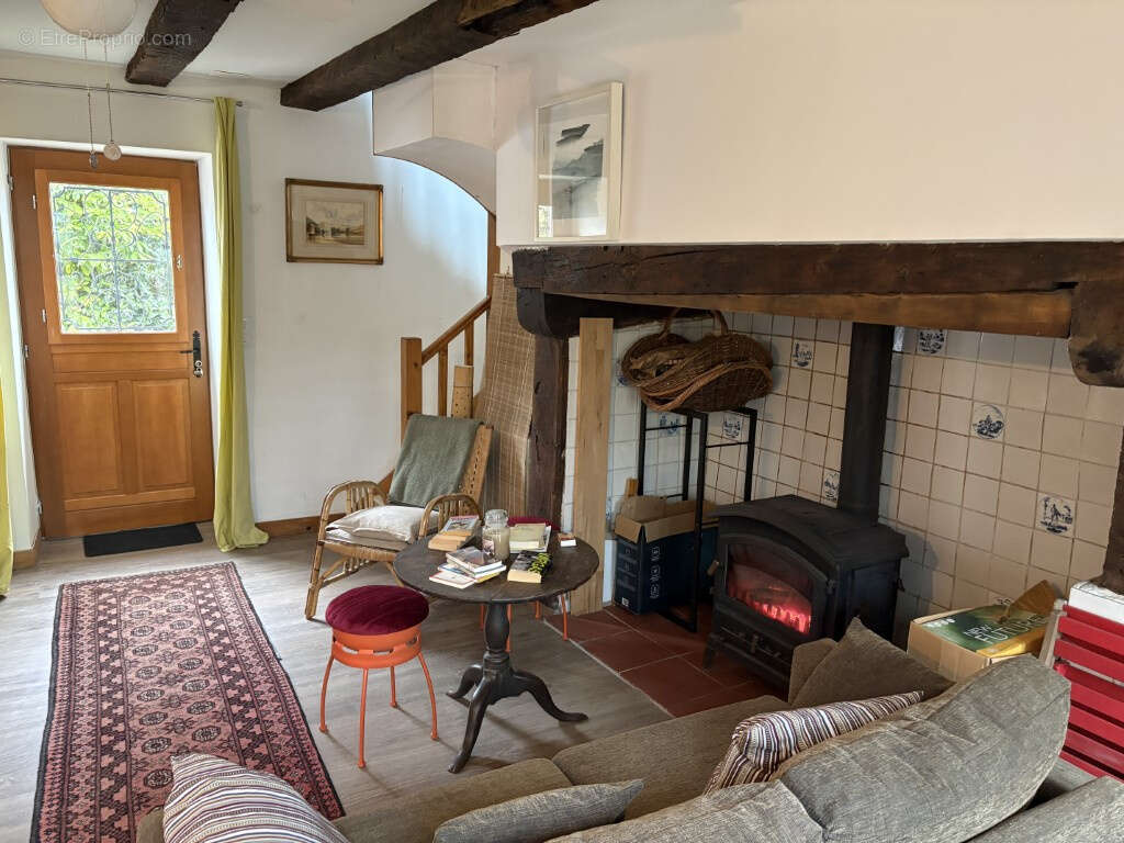 Proche Pompadour, en voie sans issue, dans petit hameau - photo 18