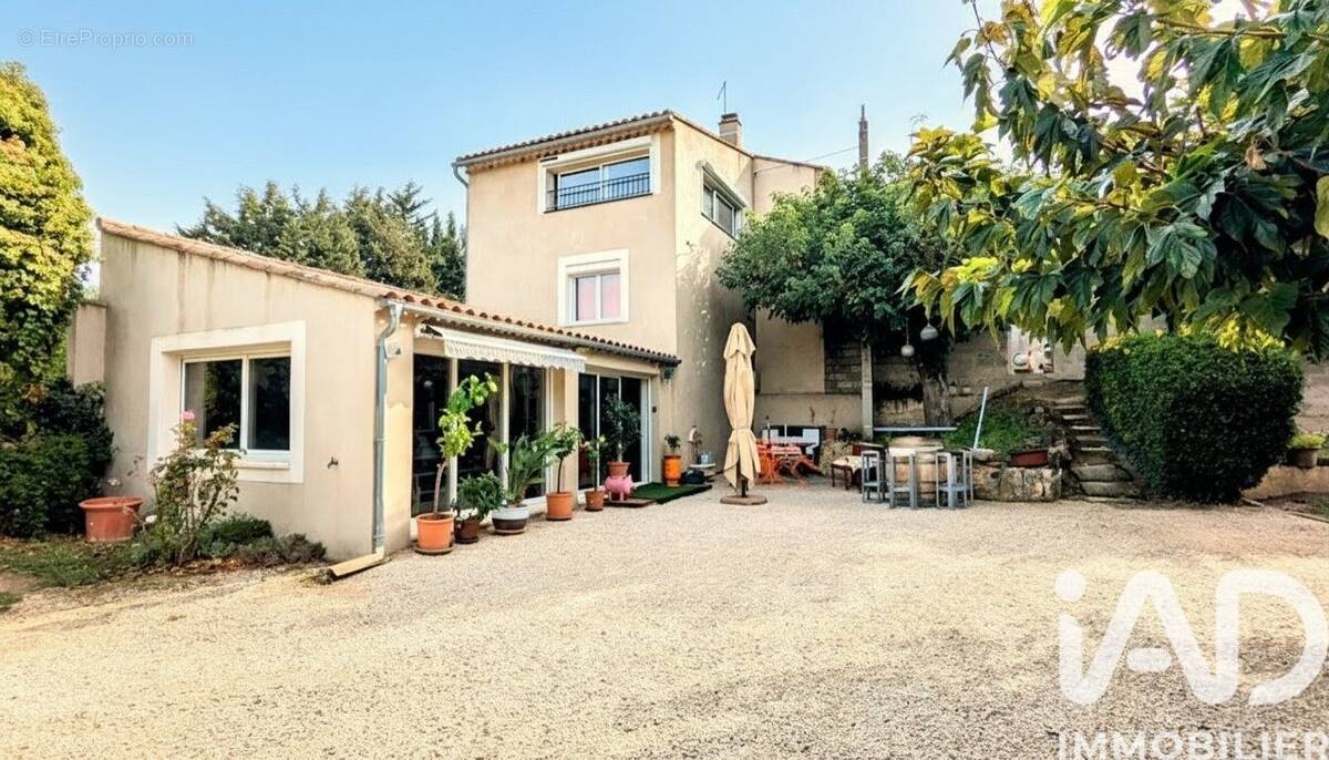 Photo 1 - Maison à LORIOL-DU-COMTAT