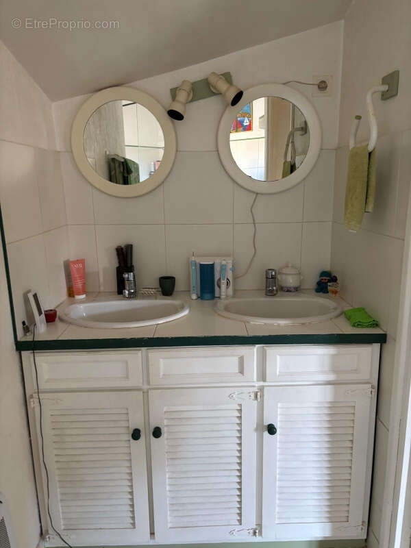 Autre à LA LONDE-LES-MAURES