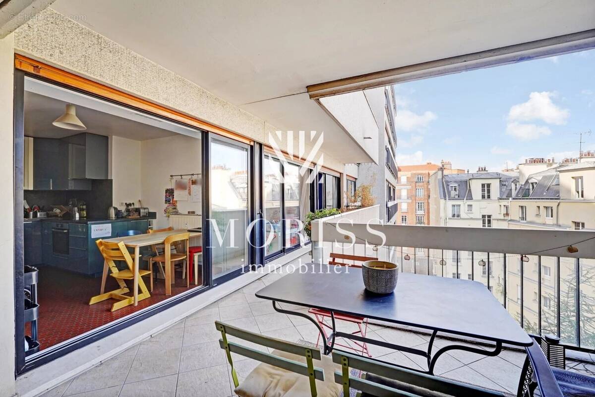 Appartement à PARIS-11E