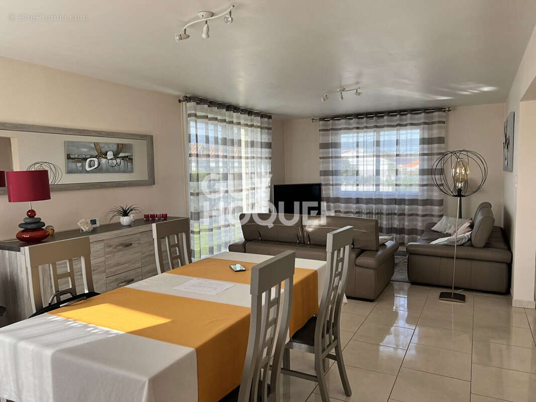 Maison à SAINT-HILAIRE-DE-RIEZ