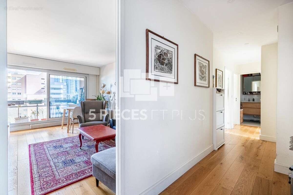Appartement à PARIS-19E