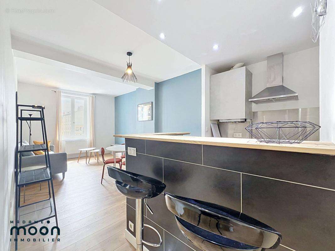 Appartement à OULLINS
