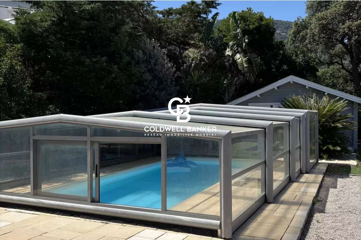 L'Esprit d'une Maison de Ville , Jardin, Piscine et Dépendance à Deux Pas du Centre-Ville - photo 13