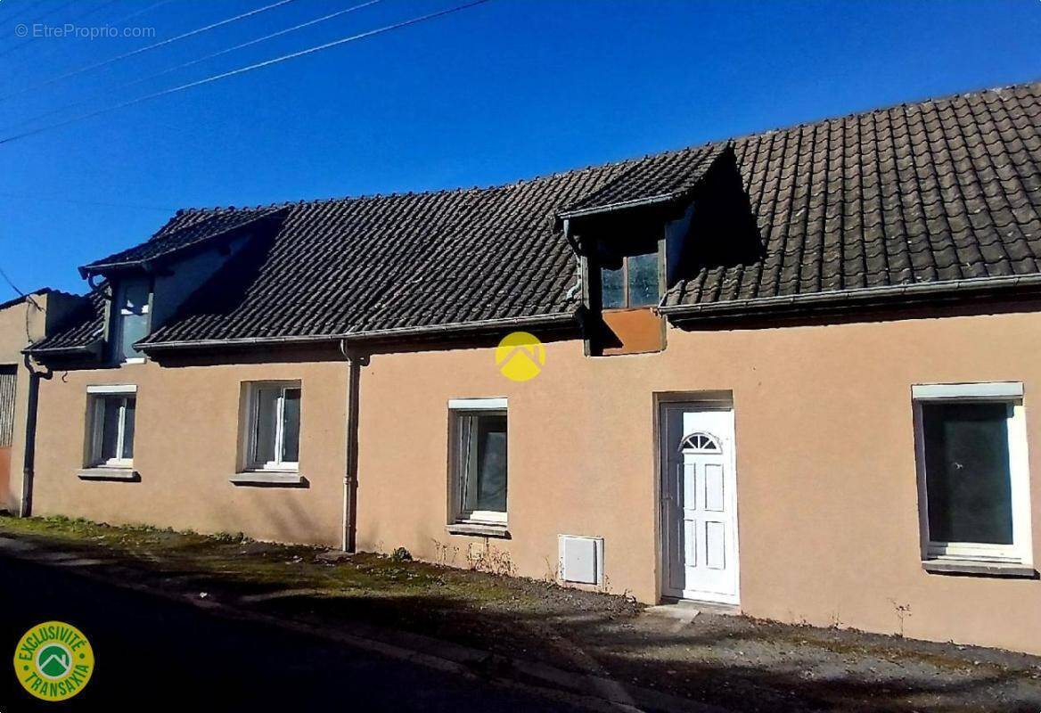 Maison à NERIS-LES-BAINS