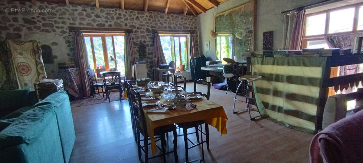 Maison à NONIERES