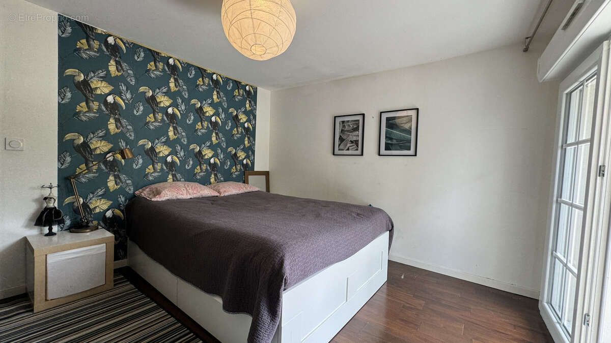 Maison à SAINT-PIERRE-DU-PERRAY