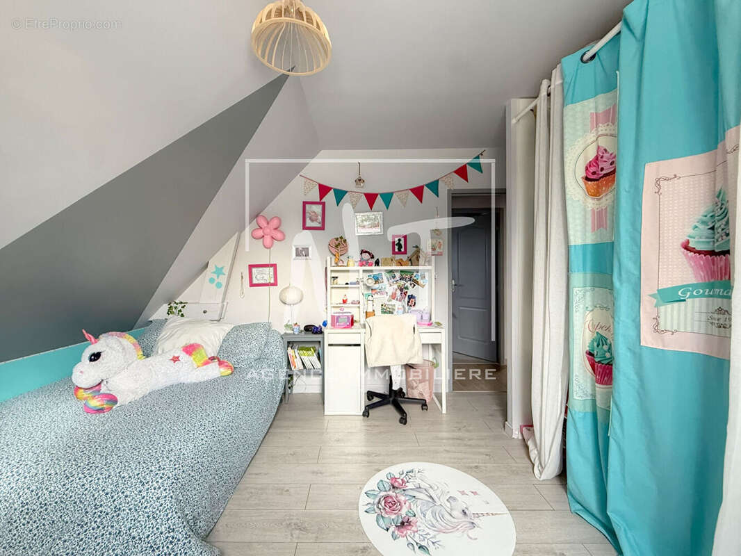 Maison à LES PONTS-DE-CE