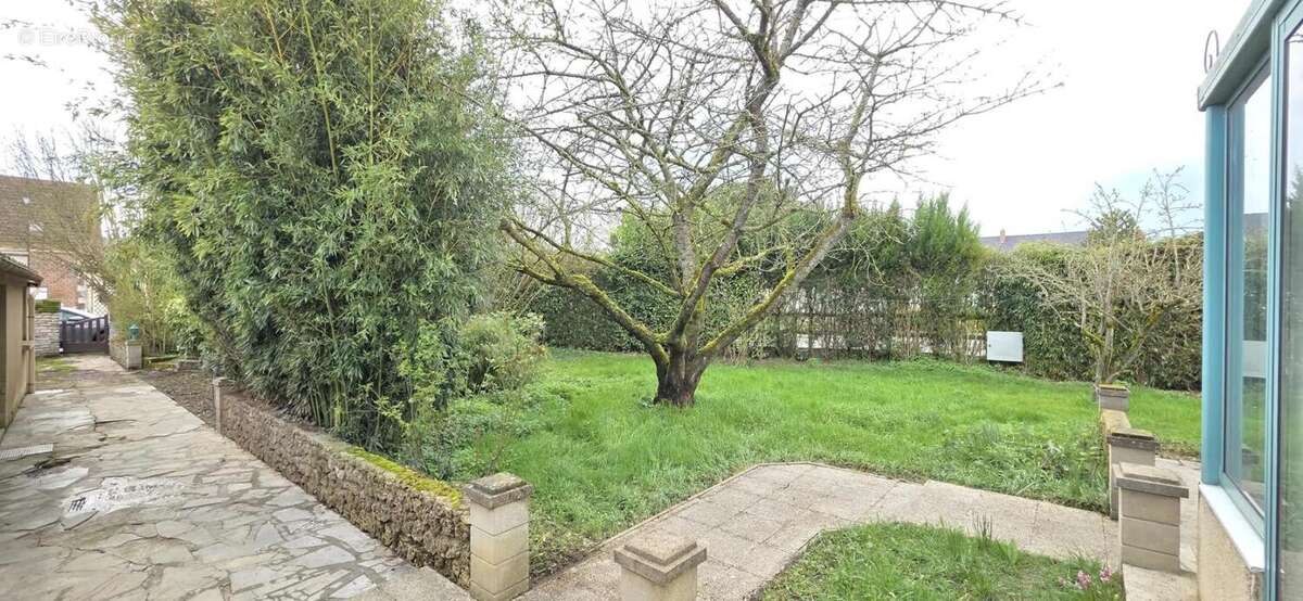 Maison à GRANDFRESNOY